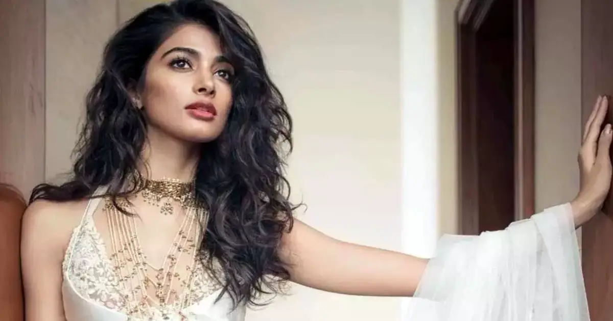 'When dreams come true': Pooja Hegde teases new project with Amitabh Bachchan